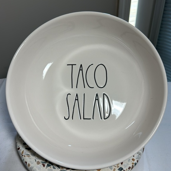 Rae Dunn Taco and Burrito salad bowl set - Picture 5 of 7